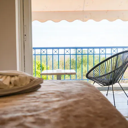 Relax House