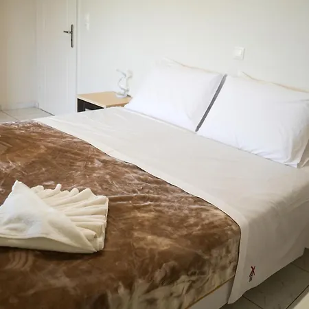 Relax House * 캔디아